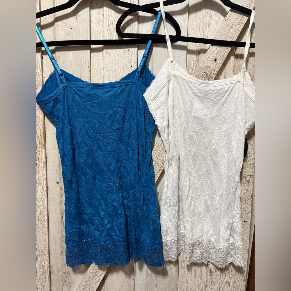 Vintage Vanity Crinkle Metallic Tank Tops - Picture 5 of 5